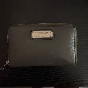Marc jacobs gray wallet